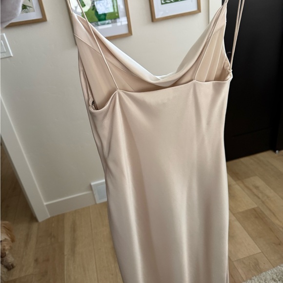 Alice + Olivia Cream Backless Dress - Picture 6 of 7